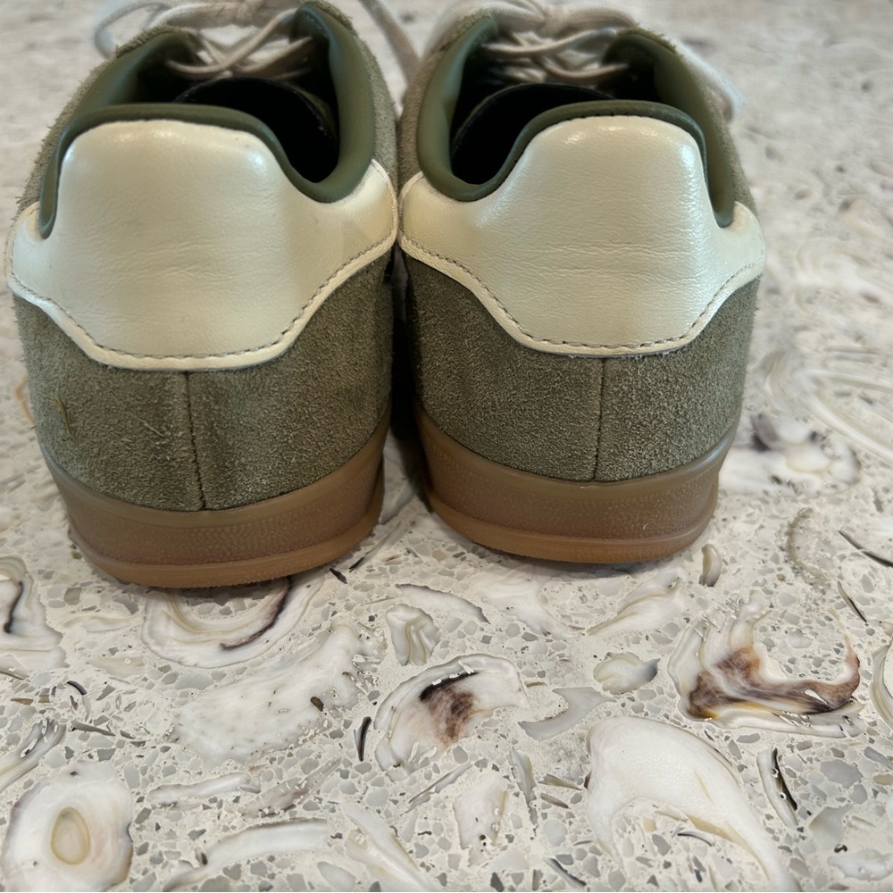 Adidas Women's Gazelle Focus Olive Green Sneakers 6.5 - Picture 5 of 6